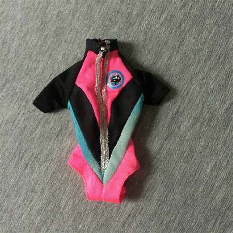 Genuine Barbie Ocean Friends 1996 15428 Wet Suit Black Orca Badge Fit