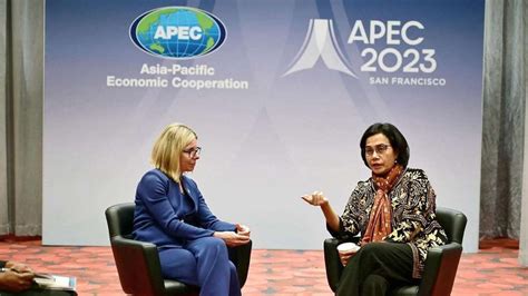 Foto Managing Director Bank Dunia Saling Curhat Dengan Sri Mulyani Ini