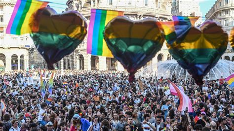 Liguria Pride 2023 Il Corteo Ha Invaso Le Strade Di Genova Gli