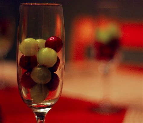 New Year’s Traditions in Spain: 12 grapes in 12 seconds | Catavino Food ...