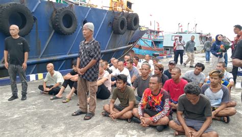 Kkp Tangkap Kapal Asing Rusia Curi Ikan Di Laut Arafura Maluku Media