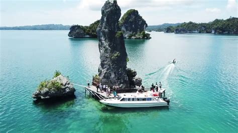 Raja Ampat Dive Lodge Tropical Seas