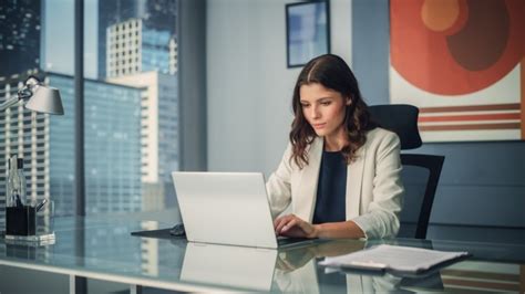 ¿cómo Impulsar El Liderazgo Femenino En El Sector Tecnológico