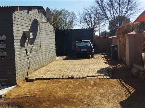2 Bed House For Sale In Vryburg T4297304 Private Property