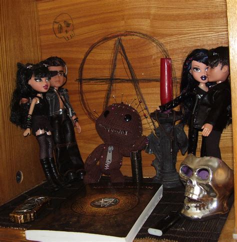 Goth Bratz By Mauau On Deviantart