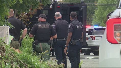 Barricaded Gunman Surrenders After Keeping Detroit Police At Bay For 4