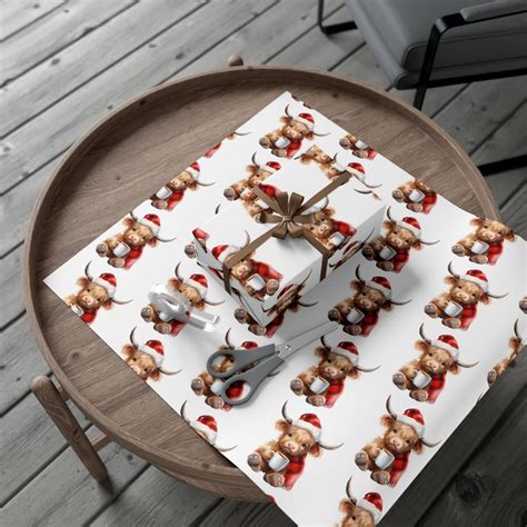 Highland Cow Wrapping Paper Christmas Present Illustrated Xmas T