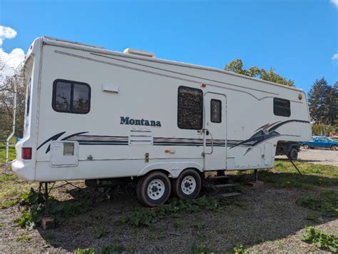 2010 Montana 30 5th Wheel With 2 Slideouts Rvs And Motorhomes