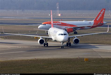 Tc Jtg Turkish Airlines Airbus A Wl Photo By Tomas Milosch Id