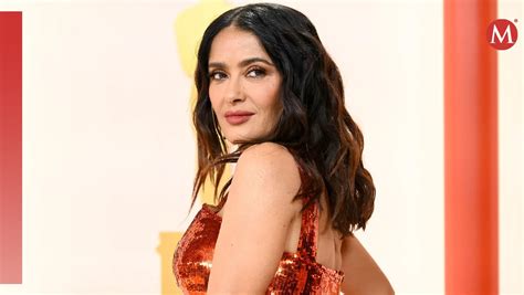 Fan Sorprende A Salma Hayek Al Regalarle Mazap Nes Grupo Milenio