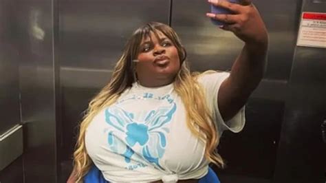 Mais Magra Jojo Todynho D Show De Beleza Ao Posar Em Selfie No Elevador