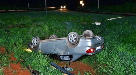 Grave Acidente Envolvendo Caminh Es E Carros Mata Tr S Pessoas Da Mesma