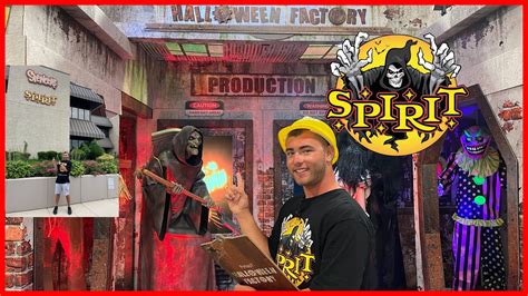 Spirit Halloween 2021 Official Flagship Store Tour Youtube