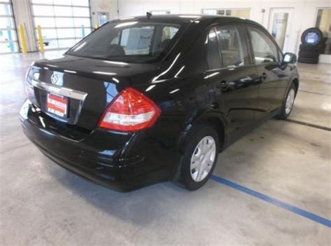 Sell Used Nissan Versa S In W Marketview Dr Champaign