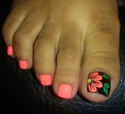 40 Stunning Summer Toenail Designs To Show Off On The Beach Toe