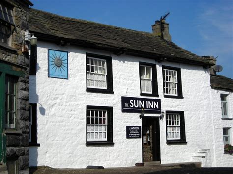 The Sun Inn © Mark Percy Cc By Sa20 Geograph Britain And Ireland