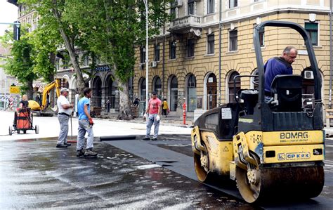 Polaže se prvi sloj asfalta u Krešimirovoj ali radovi na kompletnoj