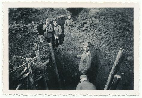 Foto Soldaten Der Wehrmacht Im Sch Tzengraben In Schweigen Grenze