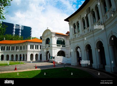 Facade of Singapore Art Museum Stock Photo - Alamy