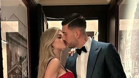 Chiara Nasti Incinta La Foto Sospetta Di Capodanno