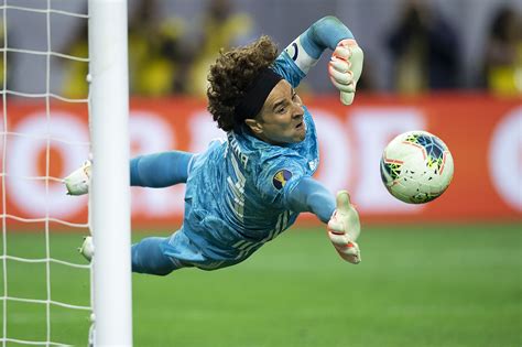 En Fotos ¡memo Ochoa Salva Al Tri México Avanza Sobre Costa Rica En