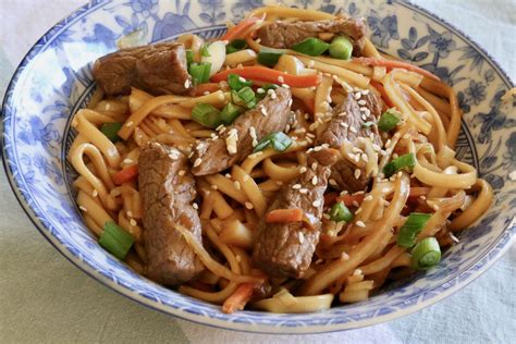 Beef And Broccoli Stir Fry With Udon Noodles At Margaretibyrdo Blog