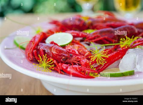 Crayfish Seafood Hi Res Stock Photography And Images Alamy