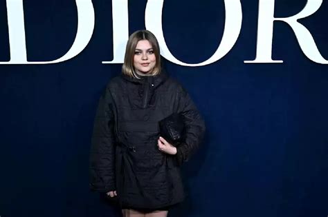 Louane orpheline à 16 ans elle se confie sur la perte de ses dexux