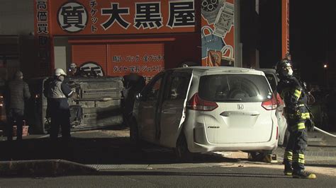 軽乗用車が横転 信号、一時停止ない交差点で出会い頭に衝突 20代男性1人けが 福島 Tbs News Dig