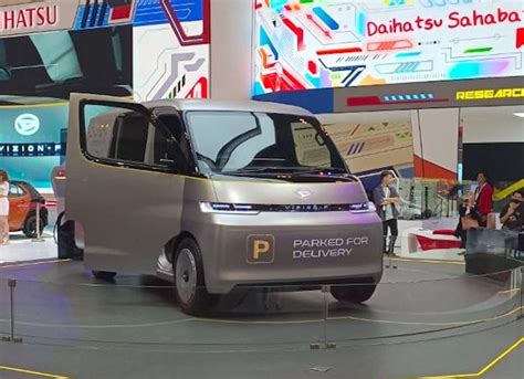 Mobil Konsep BEV Daihatsu VIZIONF Tarik Pengunjung GIIAS