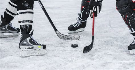 Adult Shinny On Sun Jan Pm At Mohawk Ice In