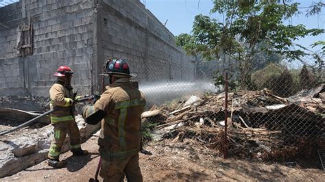 Vivienda Queda Consumida Y Reducida A Cenizas Por Un Incendio En