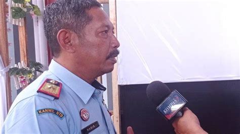 Kegiatan Eks Bupati Talaud Sri Wahyumi Di Lapas Perempuan Anak Di