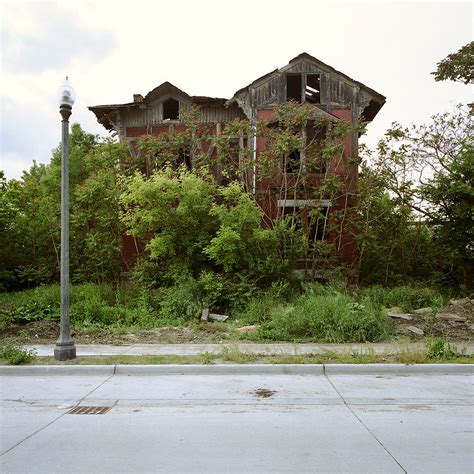 Gets Me Every Time…100 Abandoned Houses | Design Blocks