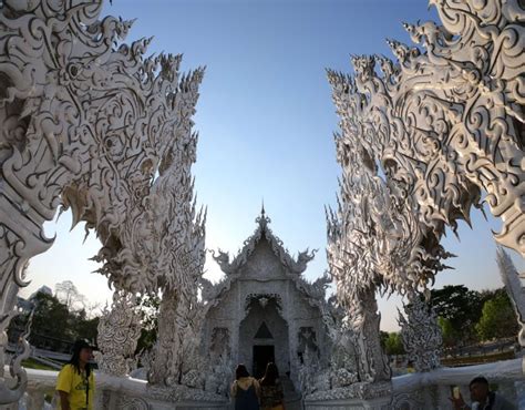 Mystical Chiang Rai White Temple Day Tour