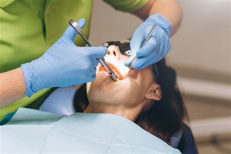 TIPOS DE ANESTESIA EN ODONTOLOGÍA Estudi Dental Barcelona