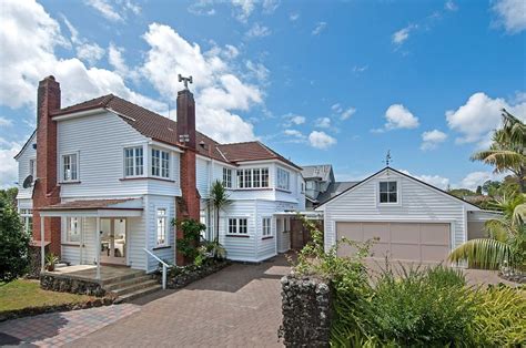 Character Home On Considerable Property In Auckland Auckland New