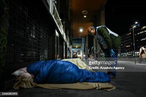 222 Homeless Food Truck Stock Photos, High-Res Pictures, and Images - Getty Images