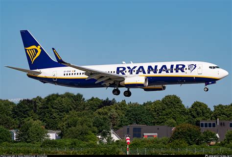 EI ENX Ryanair Boeing 737 8AS WL Photo By Niclas Rebbelmund ID