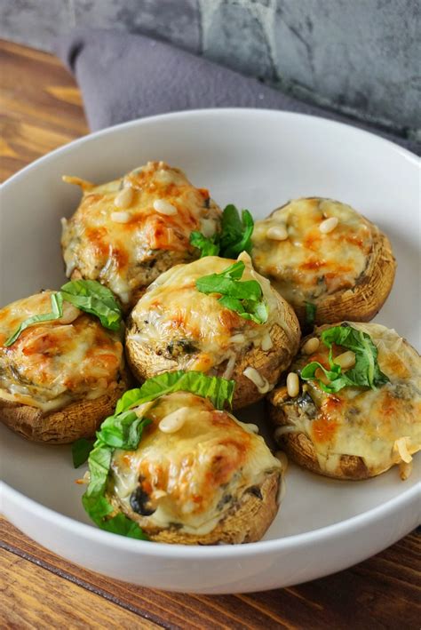 Gefüllte Champignons mit Spinat Kochhochgenuss