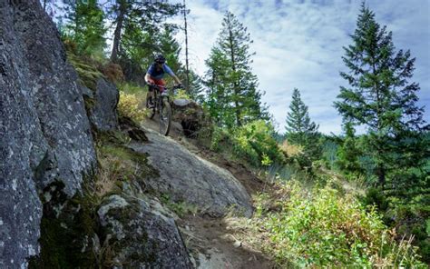 Exploring Rossland - Mountain biking single tracks | ZenSeekers