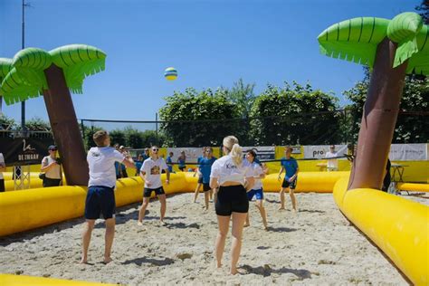 Beachvolleybal Heeze Trapt Af Met Recordaantal Teams En Bruisende Sfeer