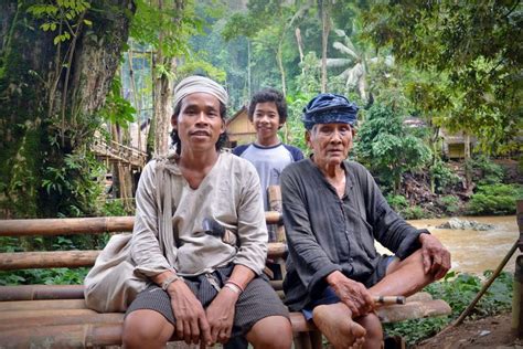 Pakaian Adat dari Banten dan Baduy - Budayanesia