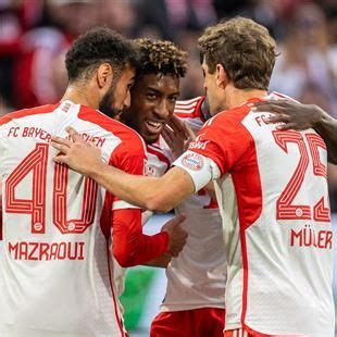 Bundesliga Bayern Monaco Friburgo Baveresi Vittoriosi Grazie