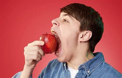 Teens Gaping Mouth Sets Jaw Dropping World Record Iflscience