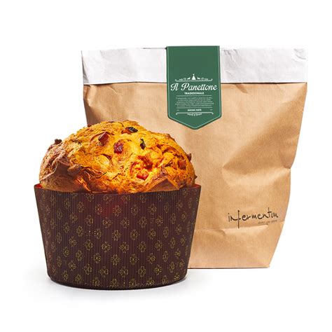 Le panettone traditionnel aux écorces d oranges et de citrons confits