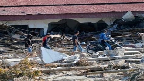 Indonesia Earthquake Tsunami Toll Climbs Past 2000 Search Operations