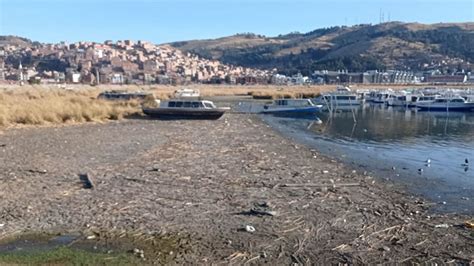 Puno alarma por disminución de nivel de agua del Titicaca Pachamama