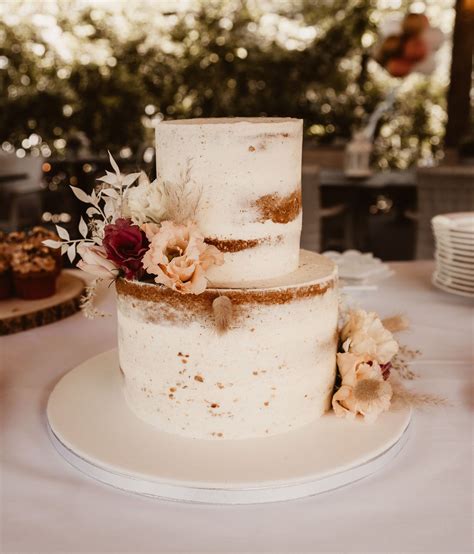 Rustieke Semi Naked Bruidstaart Enjoy Cakes