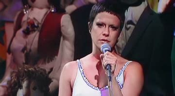 Clipe da música Como Nossos Pais de Elis Regina ganha versão